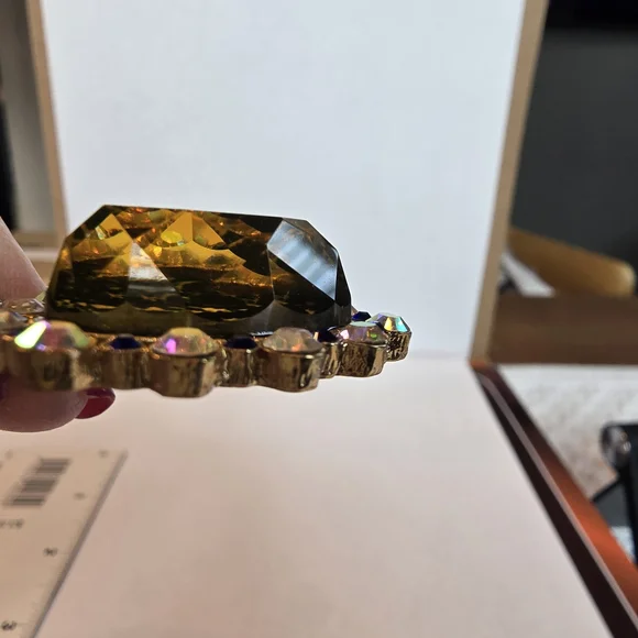 Betsey Johnson Gold and Navy CRYSTAL Heart Necklace with Iridescent Accents - Picture 11 of 12